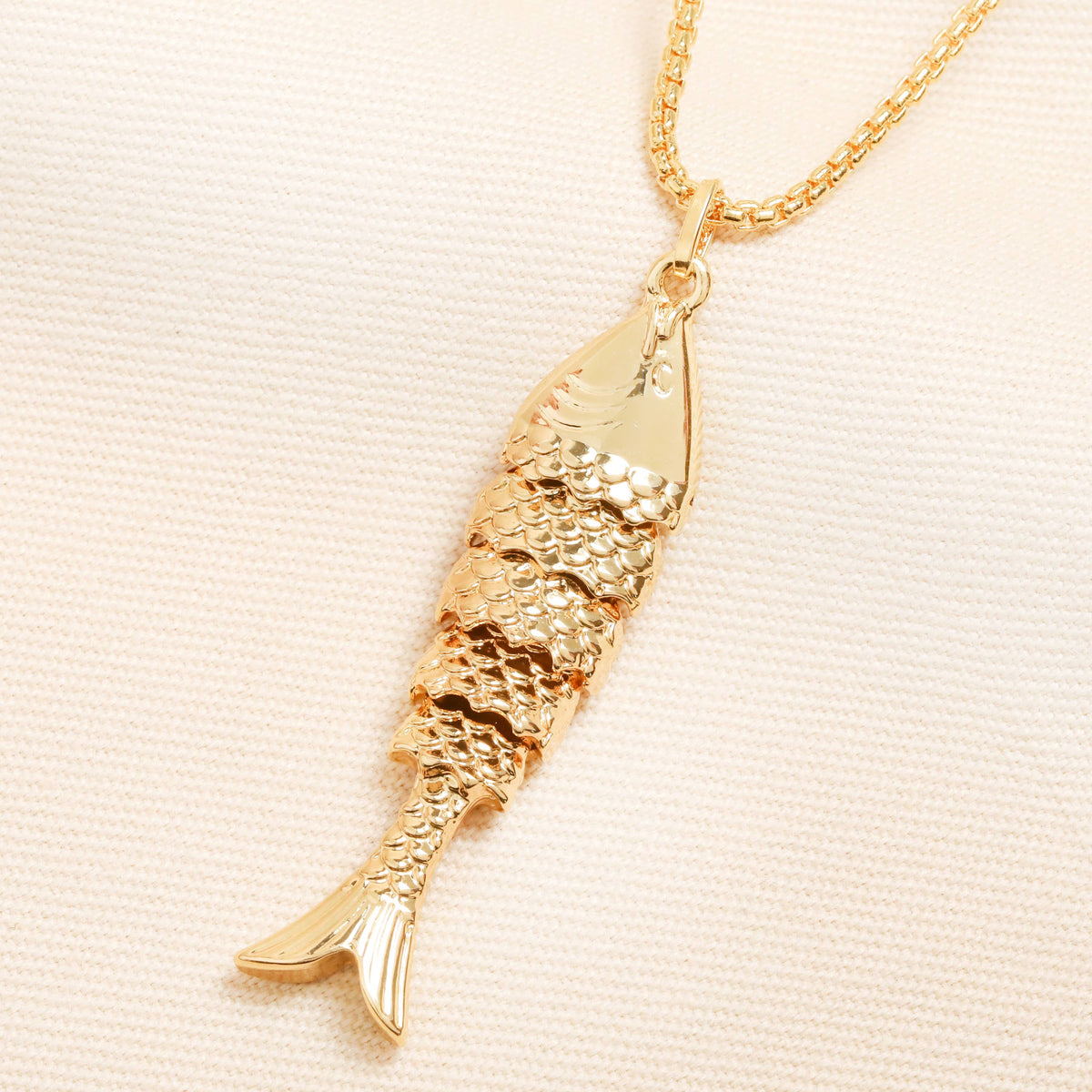 Chunky Fish Pendant Necklace in Gold