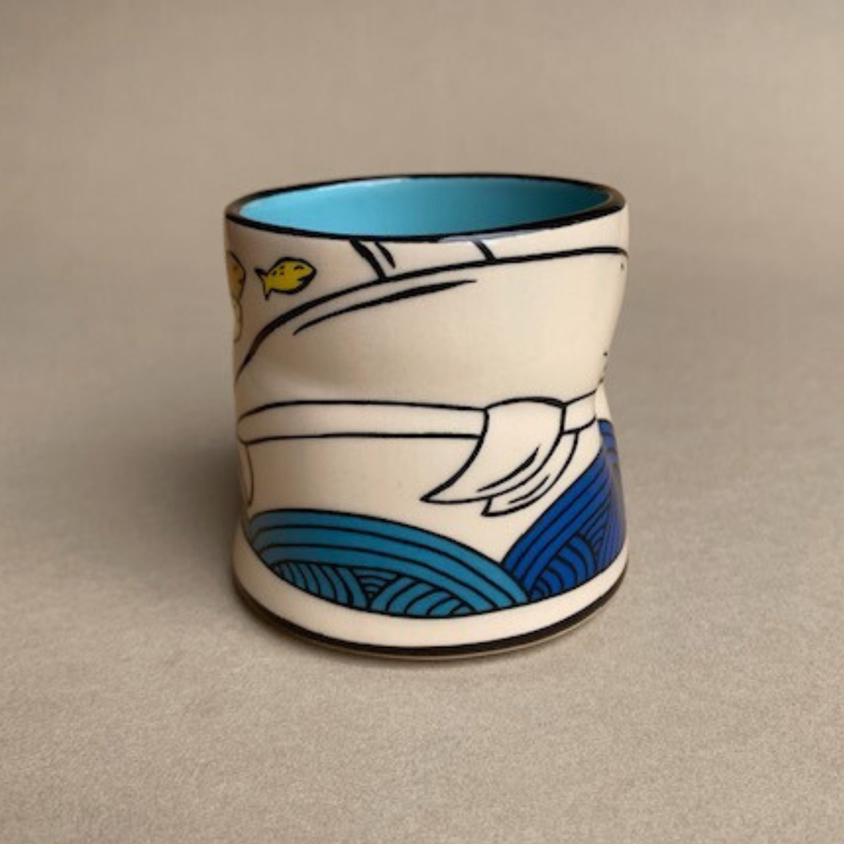 Lucky Dolphin Cup Medium