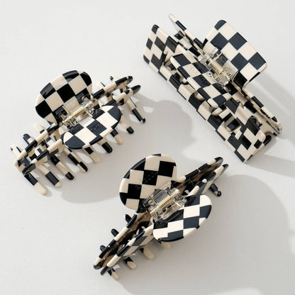 Checkmate Large - Assorted Claw Clips