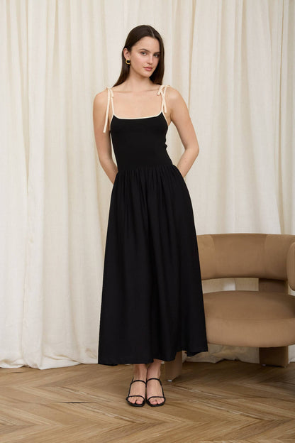 Charming Contrast Midi Dress