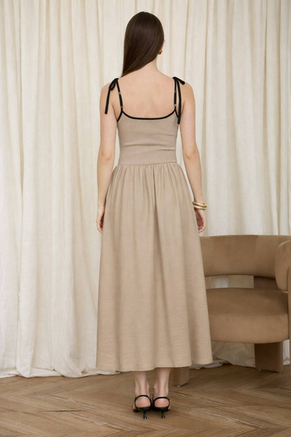 Charming Contrast Midi Dress