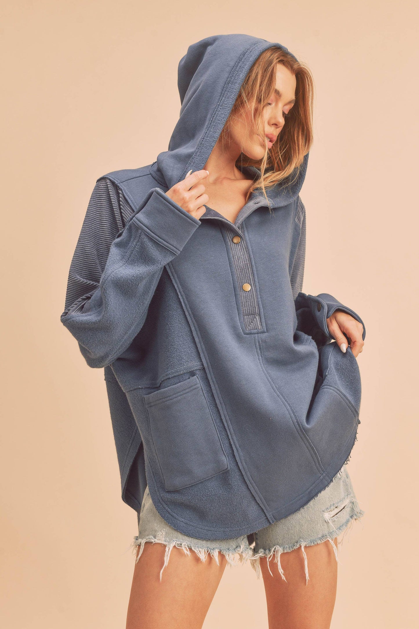 Dove Pullover Sweatshirt